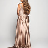 Vestido Longo Glamour Decote Bordado Missangas