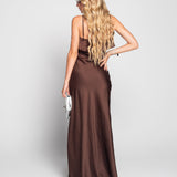 Vestido Glamour Acetinado Com Rosa Aplicada