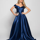 Glamour Long Dress with V-Neckline and Pleated Effect