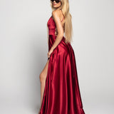 Robe glamour avec fente latérale et liens