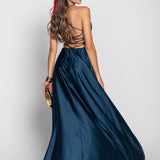 Robe glamour avec fente latérale et liens