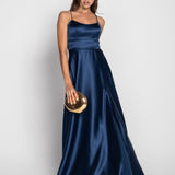 Robe glamour avec fente latérale et liens