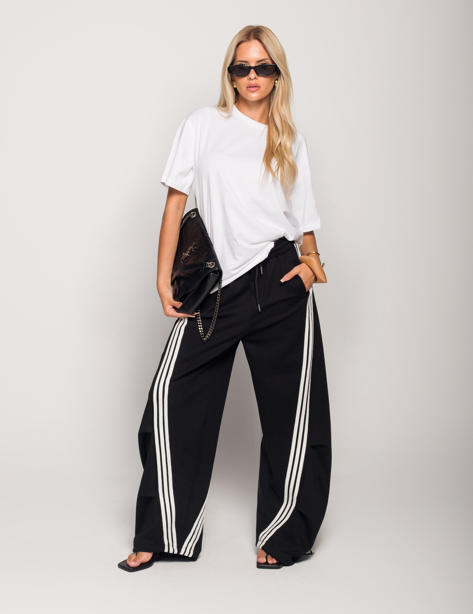 Calça Ti.Amo De Felpa Três Listras