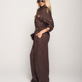 Jumpsuit Efeito Linho Com Detalhes Dourados