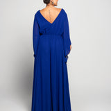Robe longue plissée à manches asymétriques