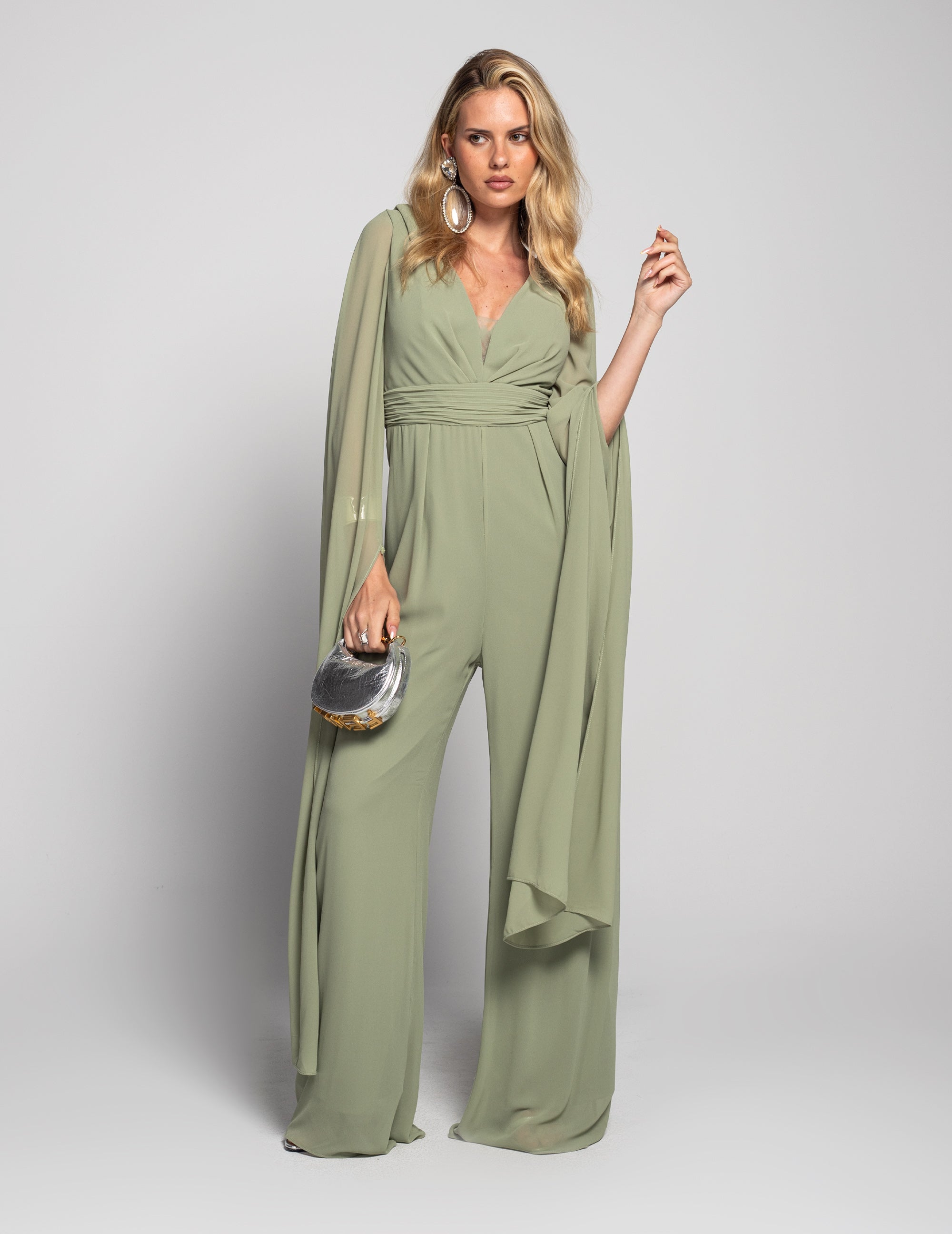 Jumpsuit Longo Faixa Drapeada Mangas Longas Com Aberturas
