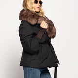 Blusão Ti.Amo Curto Cruzado De Penas De Pato Com Pêlo Natural