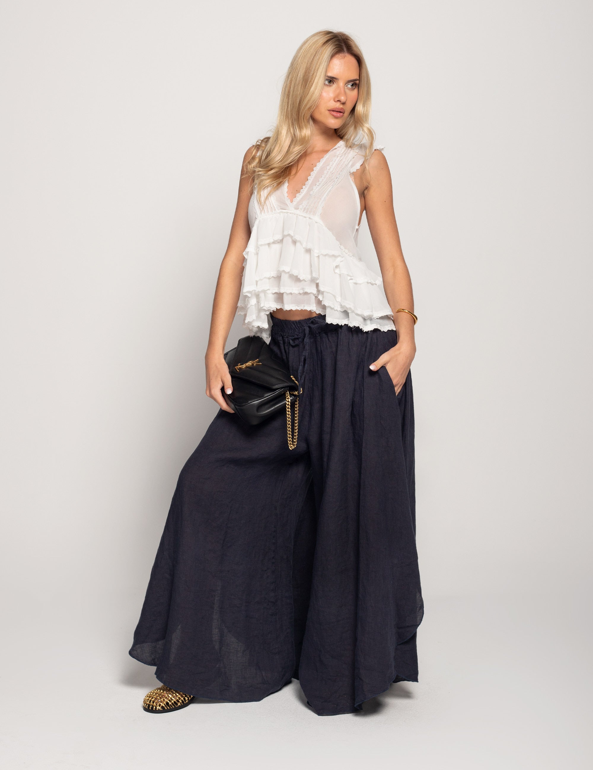 Calça Flare Aberturas Laterais