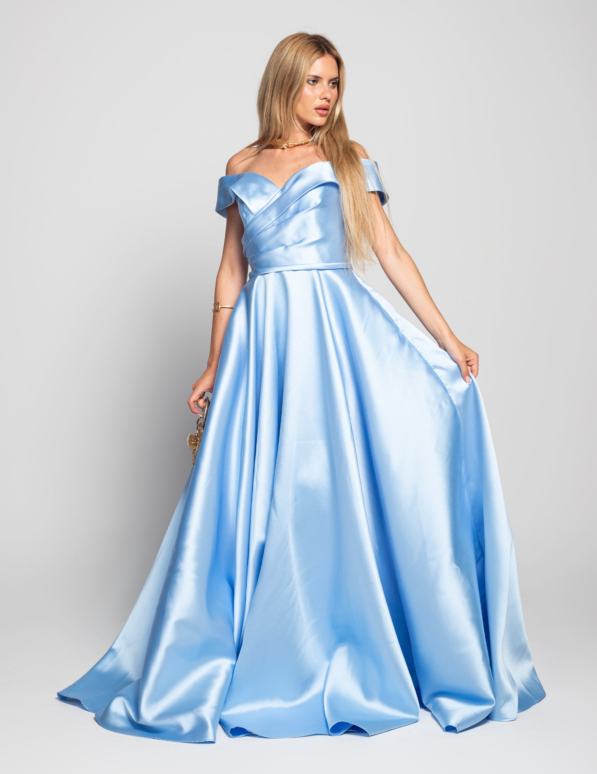 Glamour Long Dress with V-Neckline and Pleated Effect