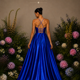 Vestido Longo Efeito Folhos Abertura Lateral