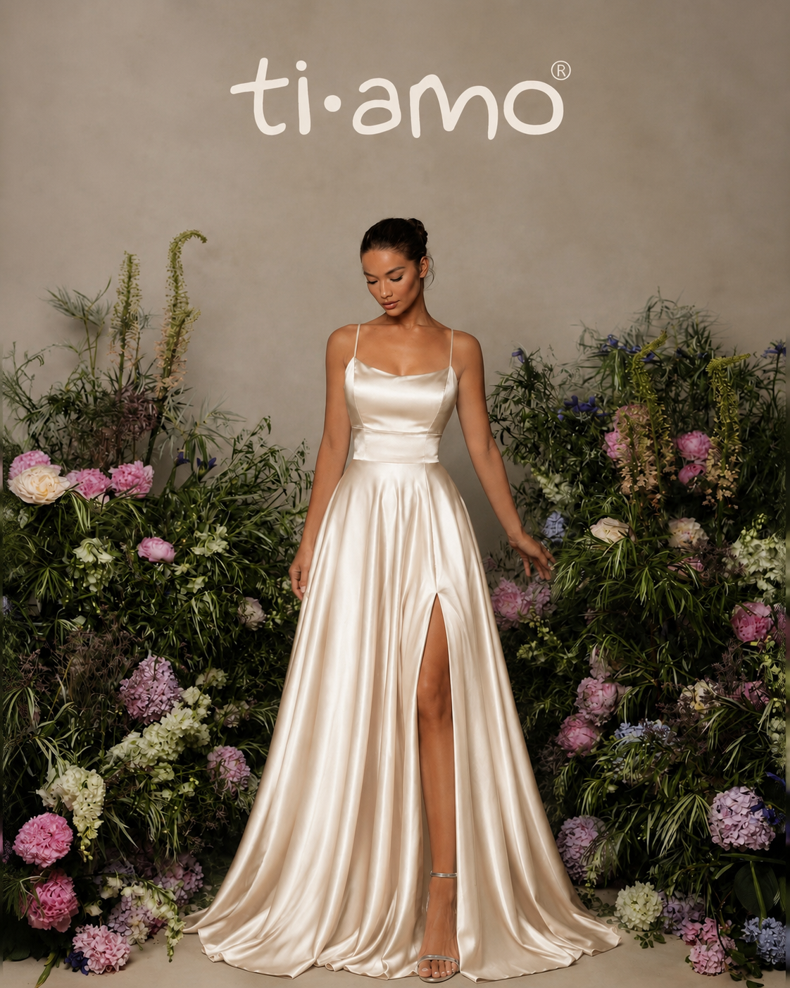 Glamour Dress with Side Slit and Ties