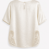 T-Shirt Ti.Amo Acetinada Detalhe Bordado Com Missangas