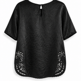 T-Shirt Ti.Amo Acetinada Detalhe Bordado Com Missangas