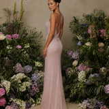 Robe glamour brodée de fleurs et de sequins