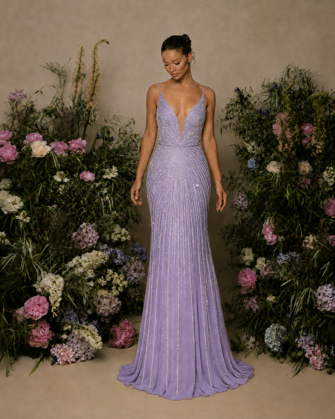 Vestido Longo Glamour Strass Bidimensional Com Abertura Lateral