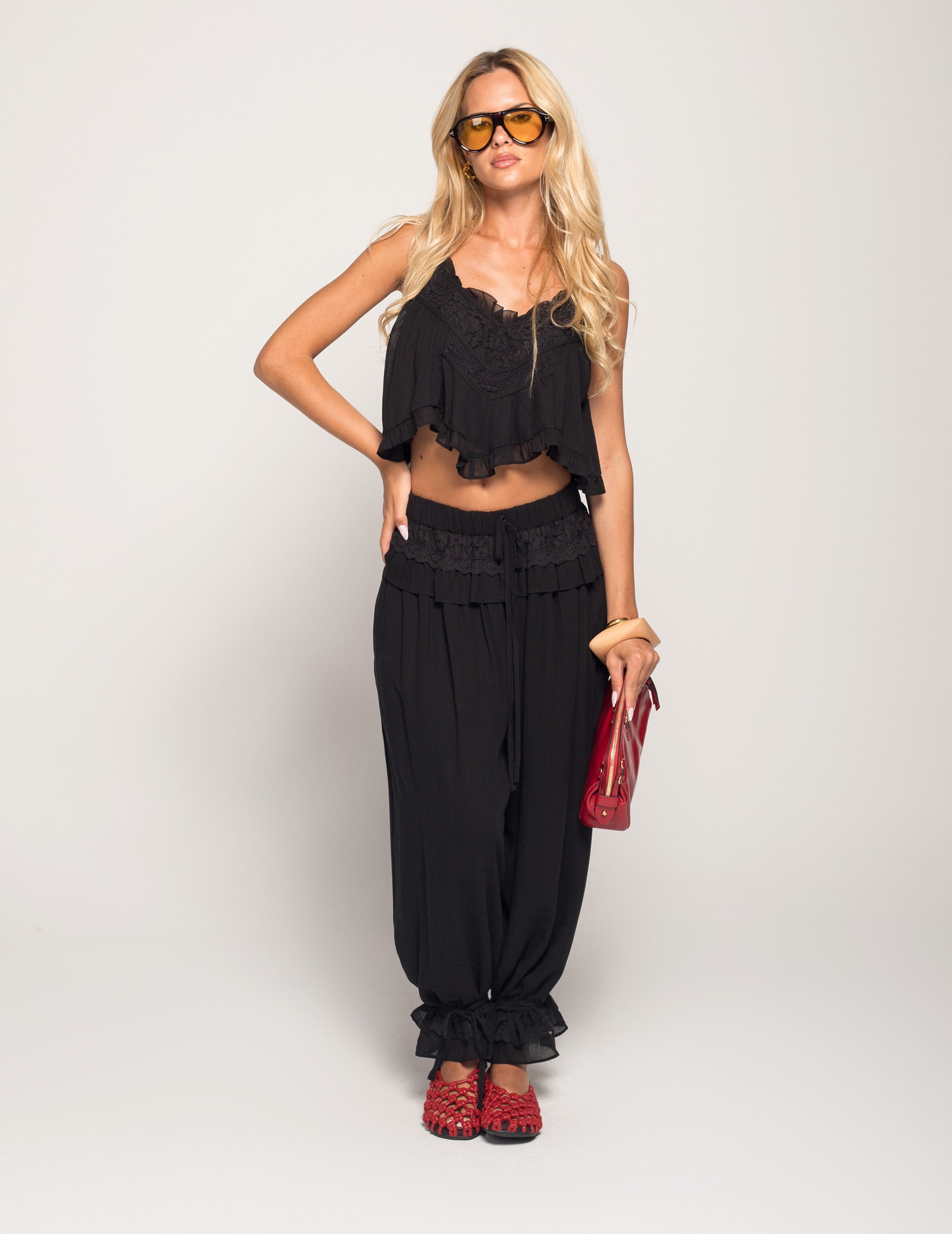 Calça Ti.Amo Corte Aladin Com Rendados